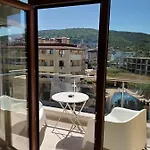 شقة Tatyana Natura ابزور